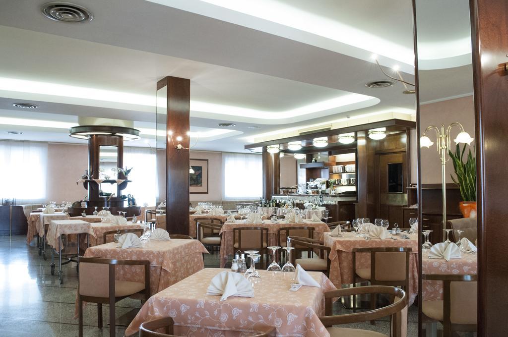 Le Gronde Hotel Cava Manara Bagian luar foto