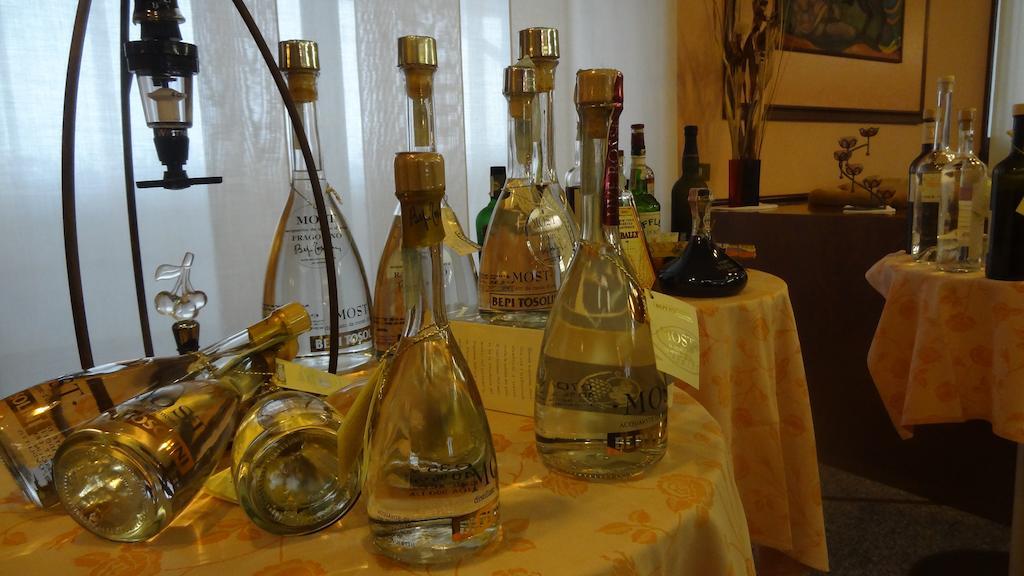 Le Gronde Hotel Cava Manara Bagian luar foto